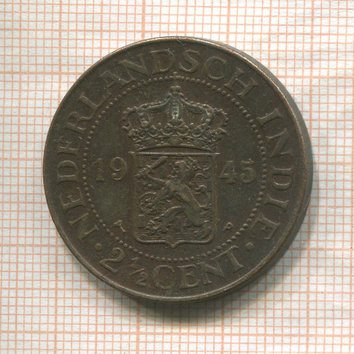 2 1/2 цента. Нидерландская Индия 1945г