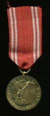 Золотая медаль "За заслуги при защите страны" Польша