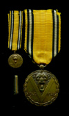 Памятная медаль Второй мировой войны. С миниатюрой и булавкой. Бельгия