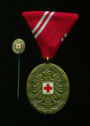 Медаль За особые заслуги перед Австрийским Красным Крестом. С миниатюрой