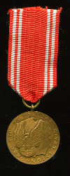 Бронзовая медаль "За Заслуги при Защите Страны". Польша